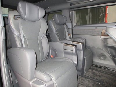 TOYOTA ALPHARD - 8