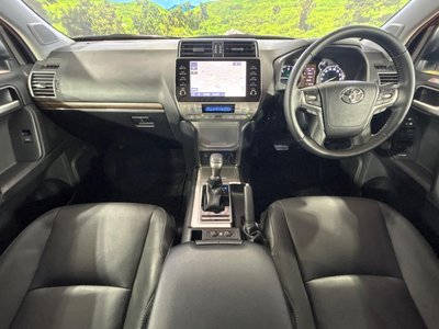 TOYOTA LAND CRUISER - 2