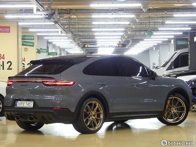2022 Porsche CAYENNE — фото 5