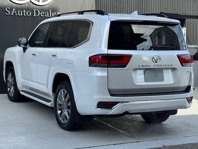 TOYOTA LAND CRUISER 300 - 9