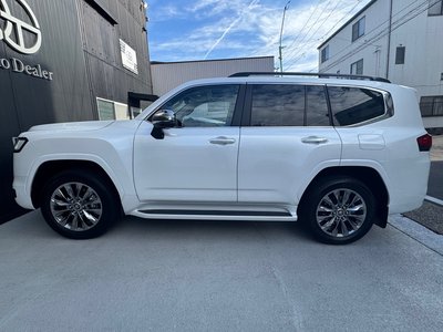 TOYOTA LAND CRUISER 300 - 6