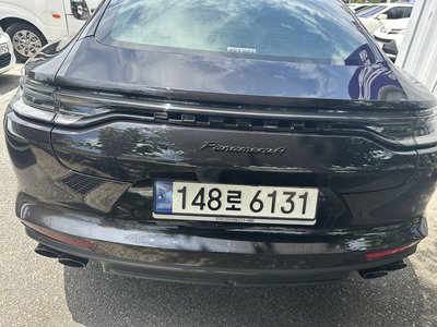 PORSCHE PANAMERA - 4