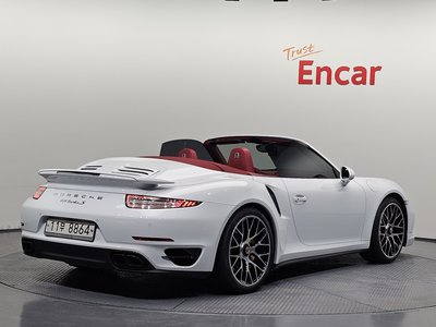 PORSCHE 911 - 4