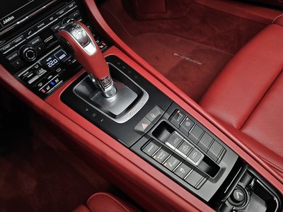 PORSCHE 911 - 9