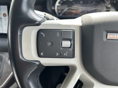 LAND ROVER DEFENDER - 4