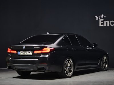 BMW 5 SERIES - 5