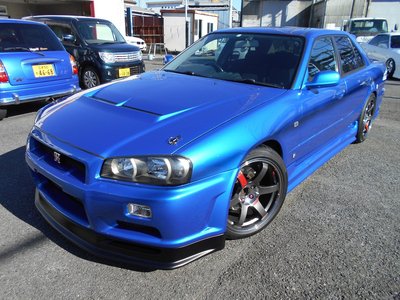 NISSAN SKYLINE