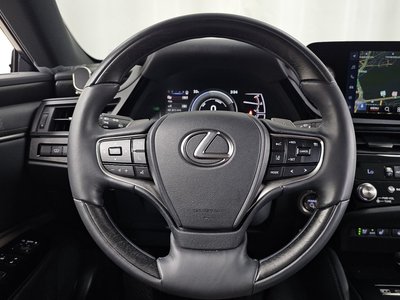 2023 Lexus ES — миниатюра 19