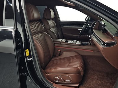 صورة 10 لـ 2022 Genesis G90 (RS4)