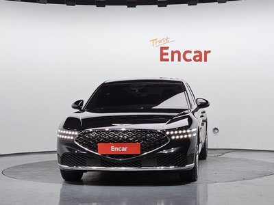 صورة 2 لـ 2022 Genesis G90 (RS4)