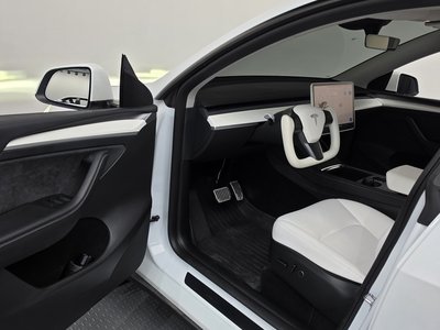 صورة مصغرة 13 لـ 2024 Tesla MODEL Y