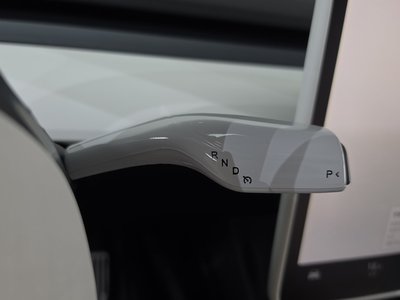 صورة مصغرة 12 لـ 2024 Tesla MODEL Y