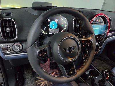 MINI COUNTRYMAN - 10