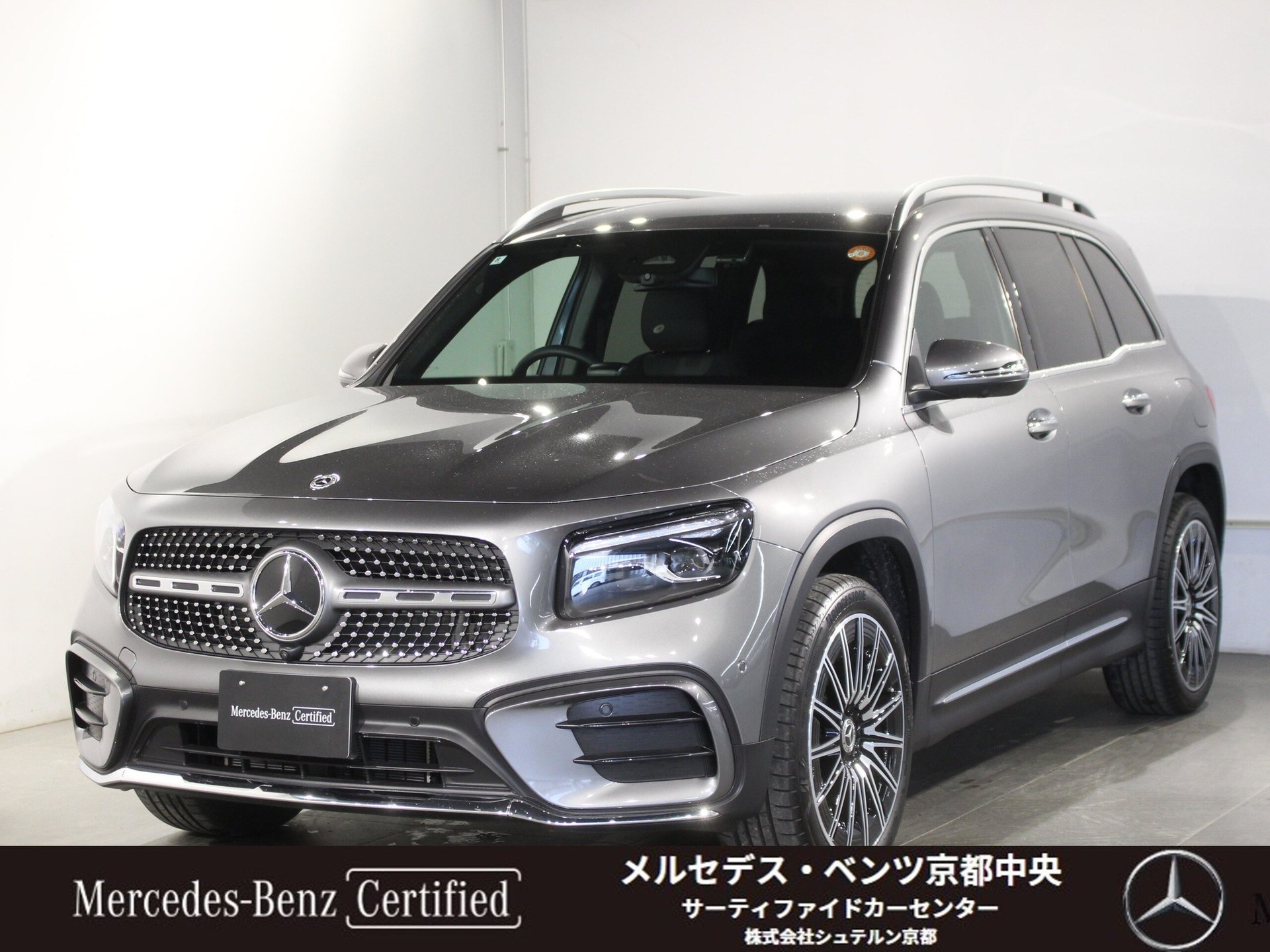 MERCEDES-BENZ GLB - View 1
