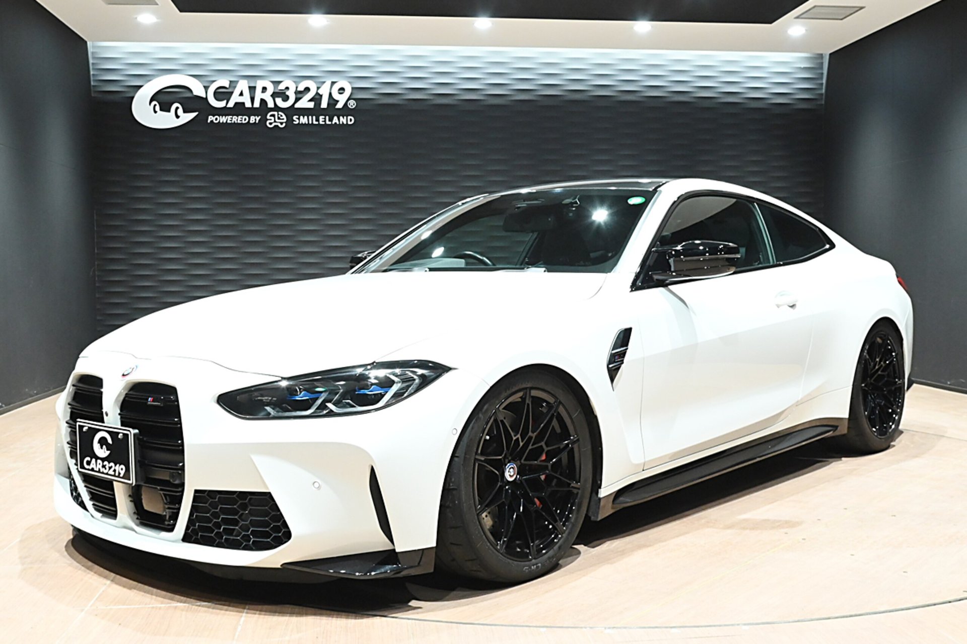 BMW M4 COUPE - View 1