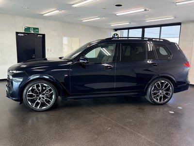 BMW X7 - 7