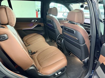 2023 BMW X7 缩略图 32