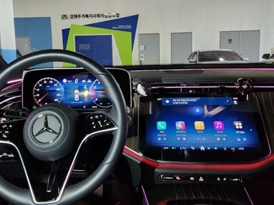 MERCEDES-BENZ E-CLASS - 3