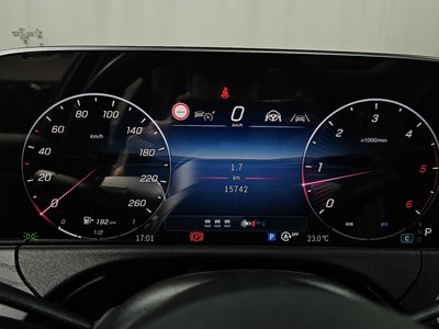 صورة مصغرة 11 لـ 2025 Mercedes-BENZ E-CLASS