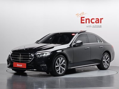 2025 Mercedes-BENZ E-CLASS — фото 1