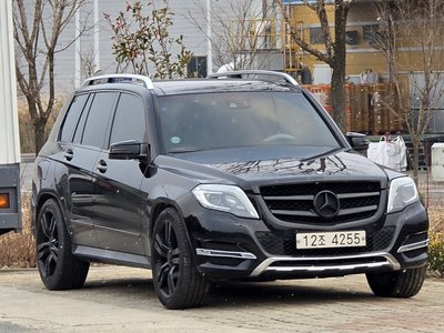 MERCEDES-BENZ GLK - 1