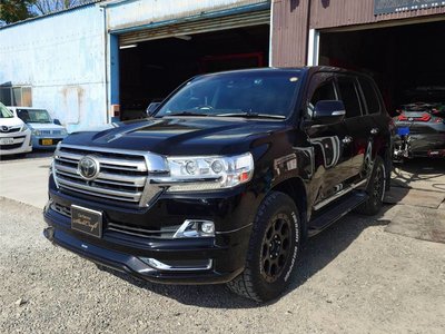 صورة مصغرة 11 لـ 2018 Toyota LAND CRUISER 200