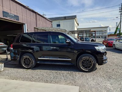 صورة مصغرة 12 لـ 2018 Toyota LAND CRUISER 200