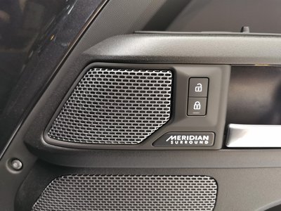 2024 LAND Rover DEFENDER — миниатюра 11
