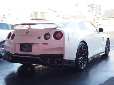 NISSAN GT-R - 5