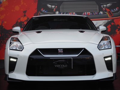 NISSAN GT-R - 2