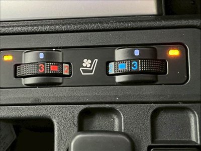 TOYOTA LAND CRUISER PRADO - 10