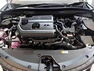 صورة مصغرة 19 لـ 2025 Lexus UX