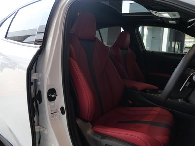 صورة مصغرة 15 لـ 2025 Lexus UX