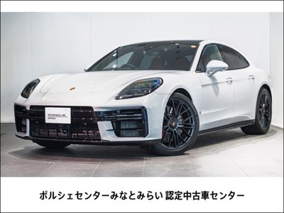 PORSCHE PANAMERA - 1