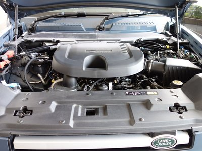 2022 LAND Rover DEFENDER thumbnail 23