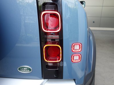 2022 LAND Rover DEFENDER thumbnail 25