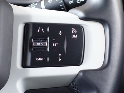 صورة 8 لـ 2022 LAND Rover DEFENDER