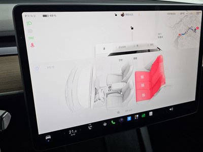 2022 Tesla MODEL Y thumbnail 24