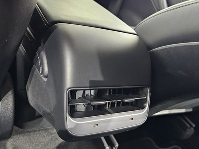 2022 Tesla MODEL Y thumbnail 32