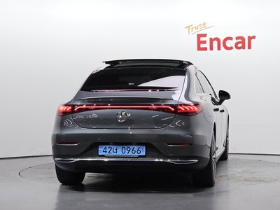 MERCEDES-BENZ EQE - 4