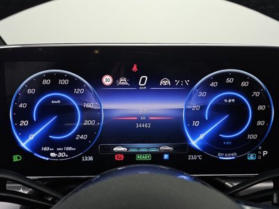 2022 Mercedes-BENZ EQE thumbnail 11