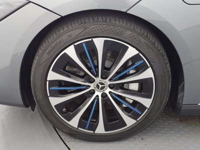MERCEDES-BENZ EQE - 6