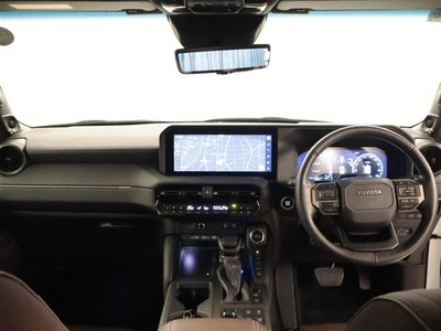 TOYOTA LAND CRUISER - 5