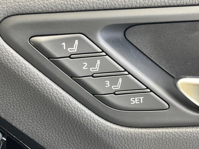 صورة مصغرة 34 لـ 2023 Toyota LAND CRUISER 300