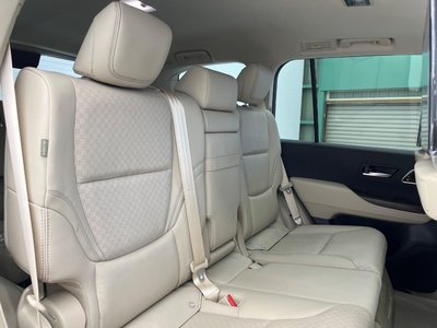 صورة 8 لـ 2023 Toyota LAND CRUISER 300