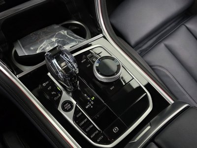 2023 BMW 8 SERIES thumbnail 12