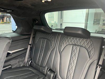 2025 BMW X7 thumbnail 23
