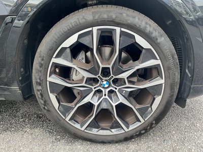 2025 BMW X7 thumbnail 35