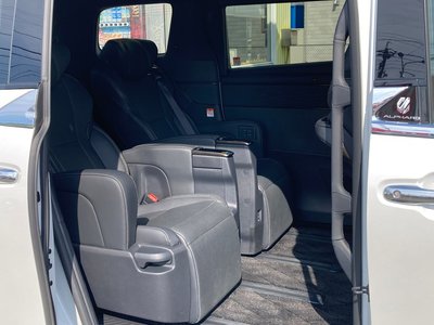 2024 Toyota ALPHARD — миниатюра 38
