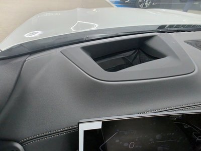 2026 BMW X5 thumbnail 12
